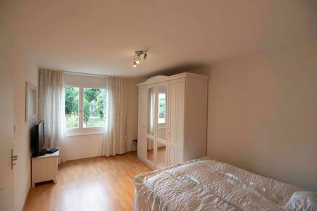 Lichtdurchflutetes 2.5-Zimmer-Apartment mit modernem Komfort im Herzen von Dielsdorf - Photo 3