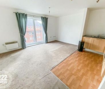 Dutton Court - Warrington - WA1 - Photo 2