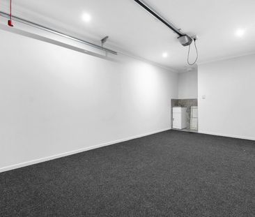 Spacious 6-Bedroom Townhouse for Rent in Manurewa – $900/Week - Photo 4