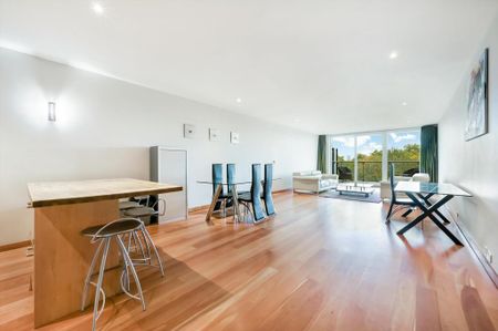 3 bedroom flat to rent - Photo 2