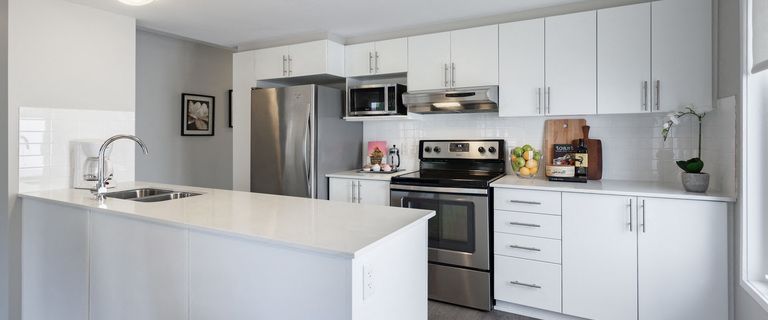 Faircrest Townhomes | 1847 Frobisher Lane, Ottawa - Photo 1