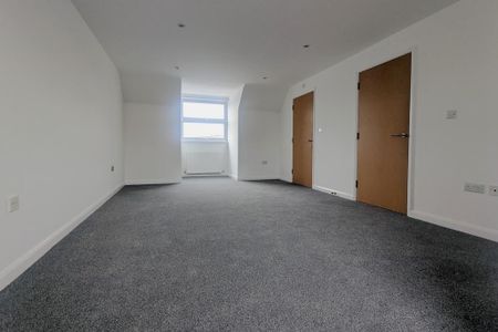 2 bedroom flat to rent - Photo 2