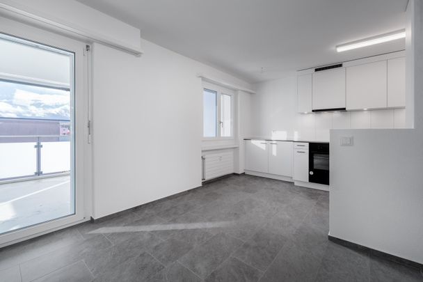 Rent a 3 ½ rooms apartment in Niederhasli - Photo 1