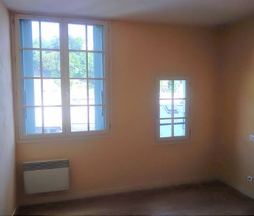 Location Appartement 2 pièces 49m² TULLE 19000 - Photo 2