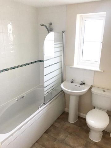 2 bedroom terraced house to rent - Photo 5