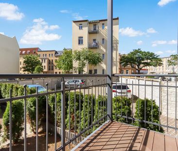 Schöne 2-Raumwohnung mit Balkon in der Maybachstaße! Stellplatz mög... - Photo 1