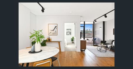 Stylish One Bedroom with Spacious Balcony & Parking - Photo 2