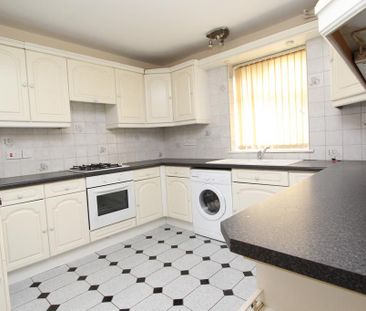 3 bedroom house to rent - Photo 2