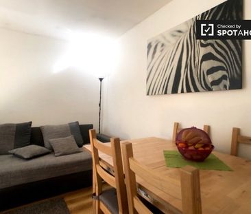 Room in 5-bedroom flat for rent in Grangegorman, Dublin - Photo 3