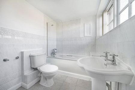 Fleming Way, Exeter, Devon, EX2 - Photo 4