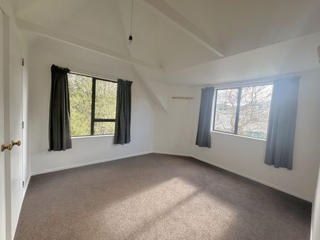 Townhouse - Photo 5