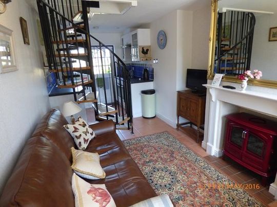 1 bedroom cottage to rent - Photo 1