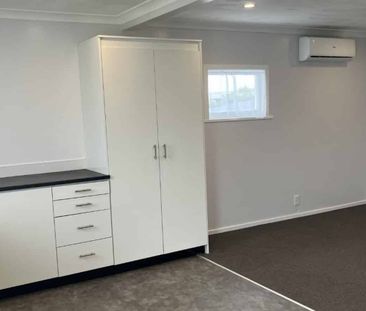 Three bedroom home close to the beach - Photo 4