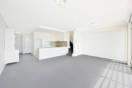512/6 Bidjigal Road, Arncliffe NSW 2205 - Apartment For Rent | Domain - Photo 2