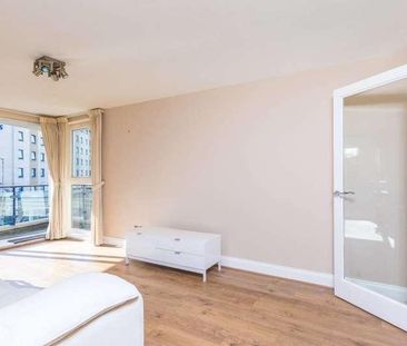 Dolphin House, Wandsworth, SW18 - Photo 2