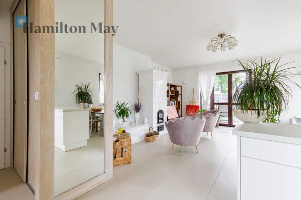 Dom w zabudowie bliźniaczej o powierzchni użytkowej 155 m2 z ogrodem na Wawrze - Photo 1