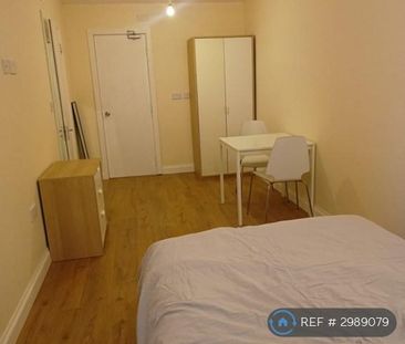 1 bedroom in a house share to rent - Photo 4