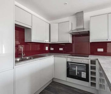 West Byfleet, Surrey, KT14 - Photo 1