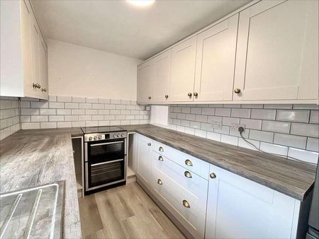 Emmanuel Close, Mildenhall, Bury St. Edmunds, IP28 - Photo 4