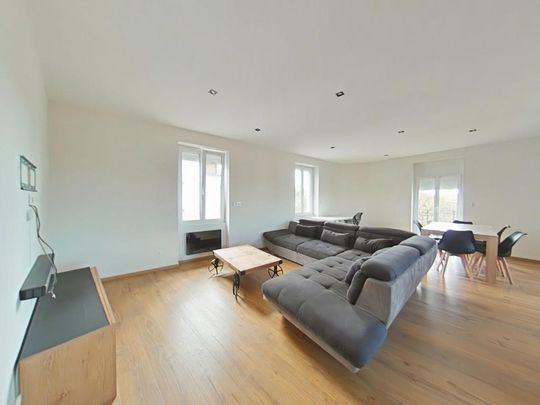 Location Appartement 4 pièces Meublé 92m² ROMANS SUR ISERE 26100 - Photo 1