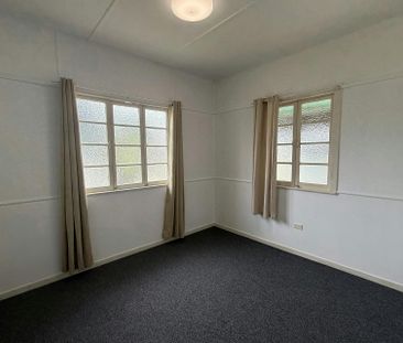 Charming Family Home! - Photo 1