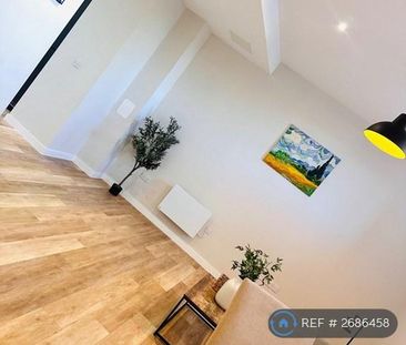 1 bedroom in a flat share to rent - Photo 1