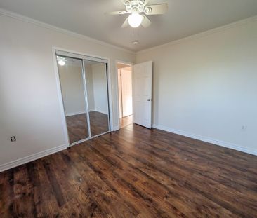 Spacious 3 Bedroom Main Unit in Thorold! - Photo 6
