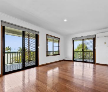 Elevated Coastal Views & Versatile Dual Living in Prestigious Buderim - Photo 4