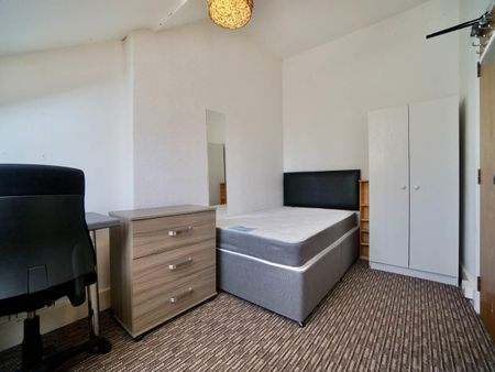 34 College Road - Photo 3