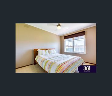 Beautifully Presented 3-Bedroom Home for Rent in the Heart of Wyndh... - Photo 2