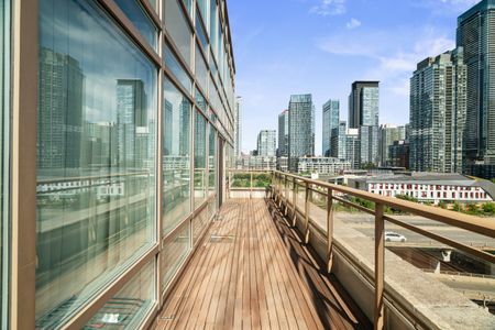 For Lease - 500 Queens Quay N/A Unit# PH 1005W, Toronto, Ontario - Photo 2