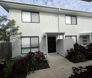 Townhouse in the heart of Maroochydore - Photo 1