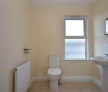 County Road, Swindon, Wiltshire, SN1 - Photo 5