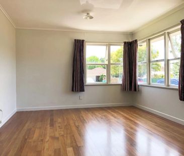 Walk to schools - Photo 3