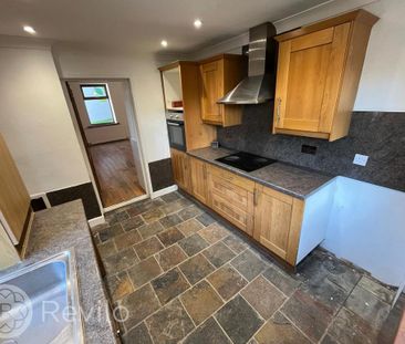 2 bedroom semi-detached house to rent - Photo 5