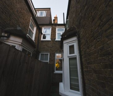 Room in a Shared Flat, Alloa Road, SE8 - Photo 6