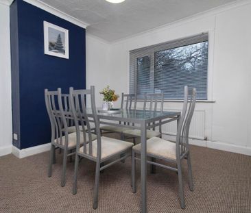 28 Burgess Road, Southampton - Photo 5