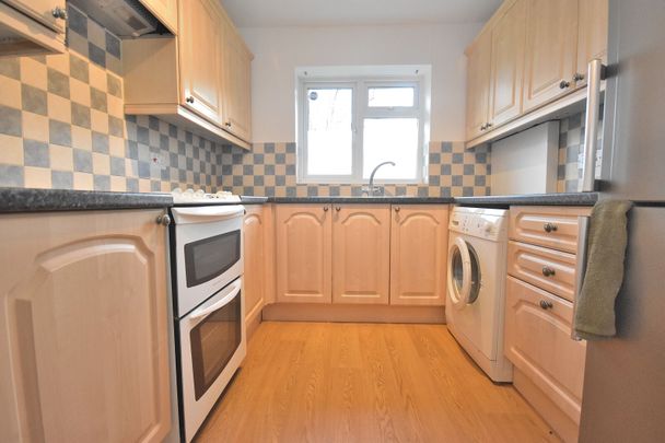 2 bedroom flat to rent, - Photo 1