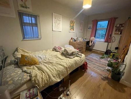 6 bedroom private hall to rent - Photo 4