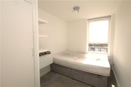 Ross Road, London, SE25 6SD - Photo 4