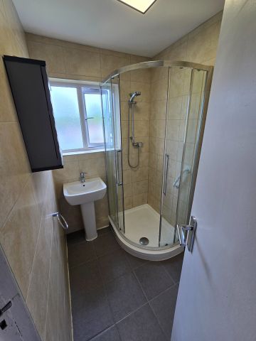 1 Bed Maisonette, Hampden Way, N14 - Photo 3