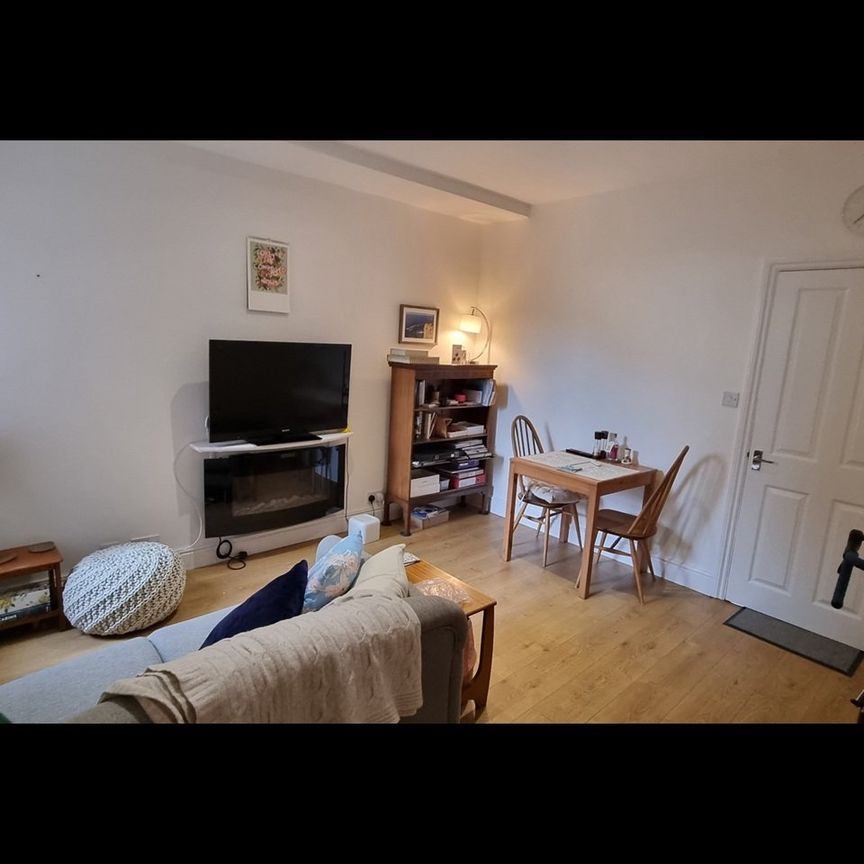 1 Bed Flat, Norfolk Road, RG30 - Photo 1