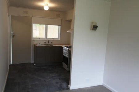 4/1 Nolan Street, Frankston VIC 3199 - Photo 4