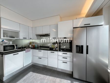 Beautiful furnished apartment, view of the fountain - Photo 5