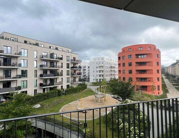 Charmante 2-Zimmer-Wohnung in Berlin mit Balkon - Photo 1
