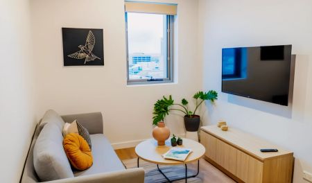 4 Bed Ensuite Apartment - Photo 3