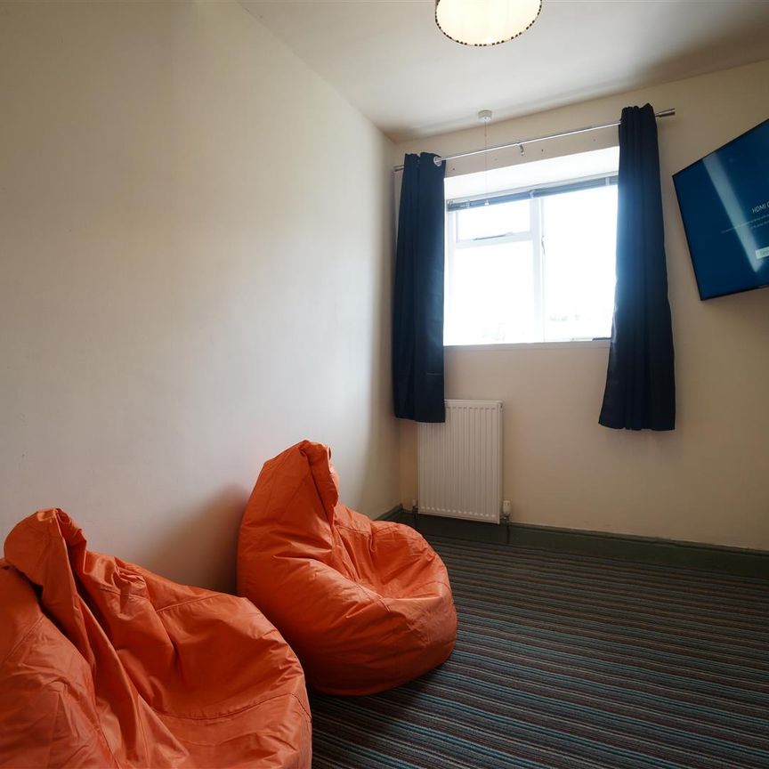 70 Ambrose Street - Photo 1