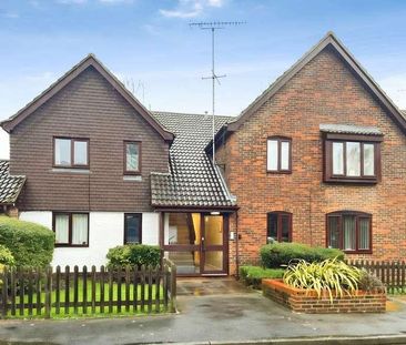 Elmer Mews, Fetcham, Leatherhead, Surrey, KT22 - Photo 1