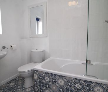 Whitacre, Parnwell, Peterborough - Photo 6