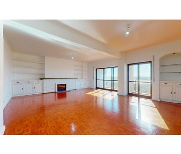 3 room luxury Flat for rent in Ajuda, Algés, Lisbon - Photo 2